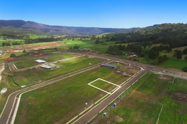 47 Honeybee Crescent, Calderwood NSW 2527