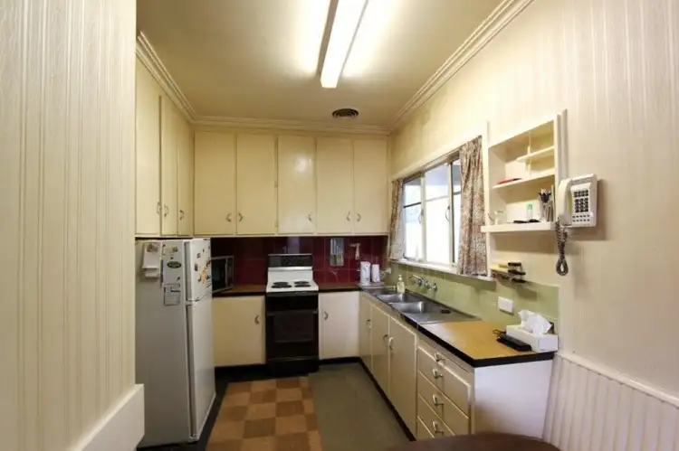 Fifth view of Homely house listing, 22 Matthews Street, Sunshine VIC 3020