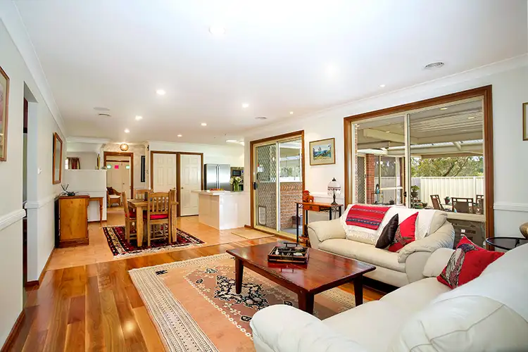 80 Bate Street, Wentworth Falls NSW 2782
