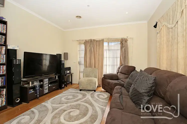 Third view of Homely unit listing, 2/7 Oulton Crescent, Reservoir VIC 3073