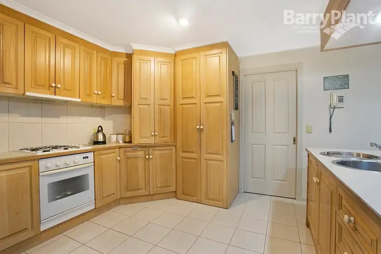 Sixth view of Homely house listing, 11 Glenbrae Court, Berwick VIC 3806