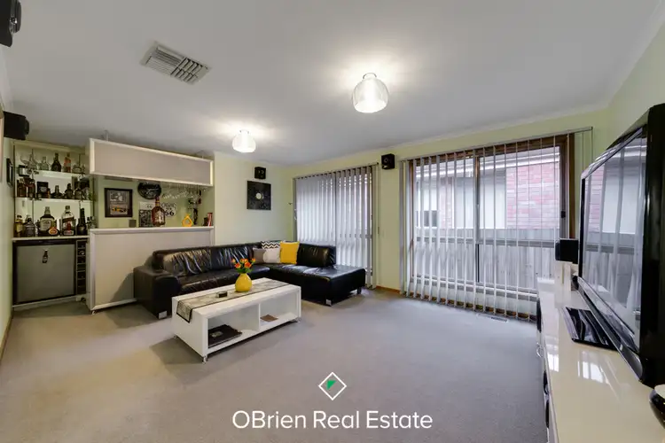 Sixth view of Homely house listing, 4 Garrett Court, Narre Warren VIC 3805