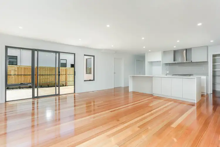Third view of Homely house listing, 3 Pindan Court, Mount Waverley VIC 3149