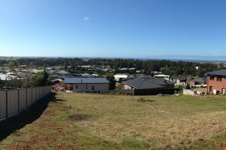 33 Leary Avenue, Stony Rise TAS 7310