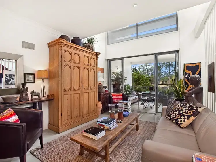 Second view of Homely townhouse listing, 1/7 Bellevue Terrace, St Lucia QLD 4067