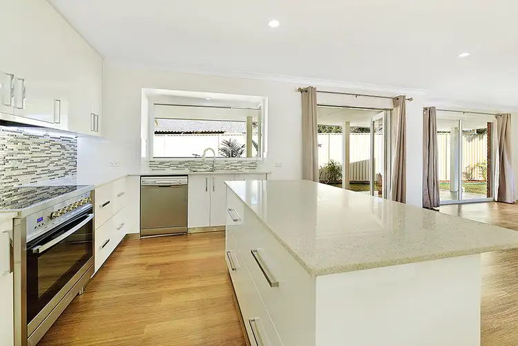 Sixth view of Homely house listing, 7 Lowanna Court, Mermaid Waters QLD 4218