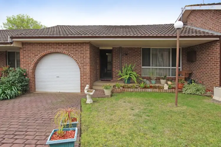4/14 Reeve Place, Camden NSW 2570