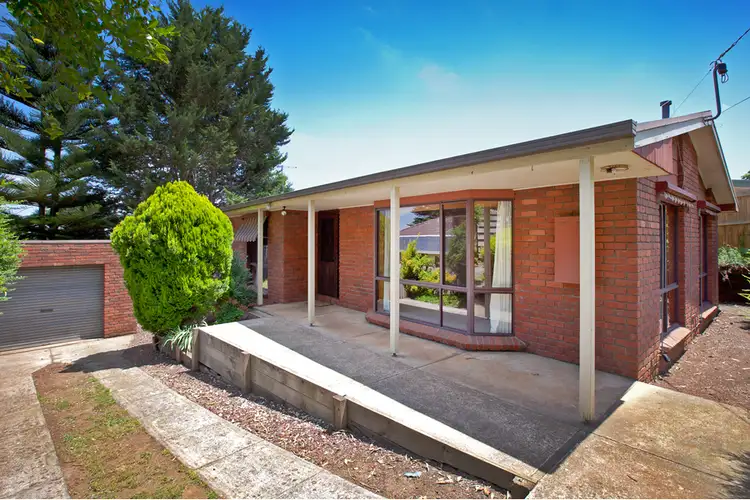 24 Paterson Street, Drouin VIC 3818