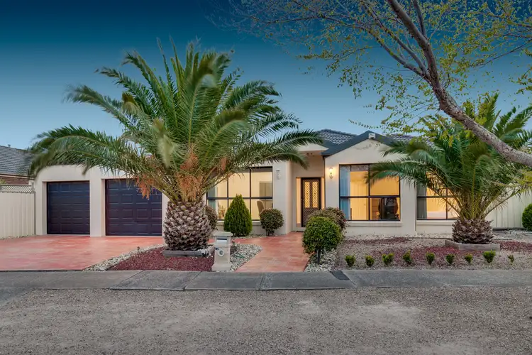 73 Roseleigh Boulevard, Sydenham VIC 3037