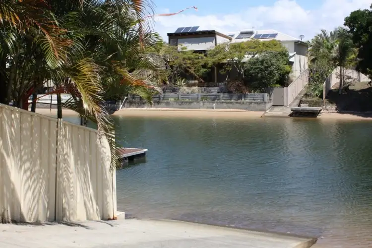 40 Poinciana Boulevard, Broadbeach Waters QLD 4218