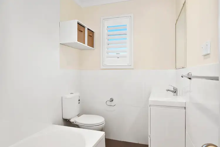 Fourth view of Homely unit listing, 1/91 Queen Street, Lake Illawarra NSW 2528