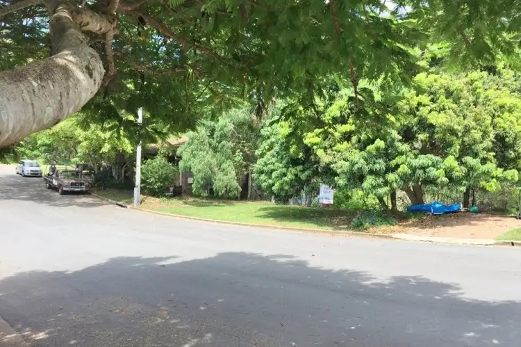 19 Tanjenong Place, Burleigh Heads QLD 4220