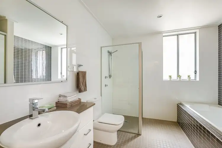 Fifth view of Homely unit listing, 2/79 Queenscliff Road, Queenscliff NSW 2096