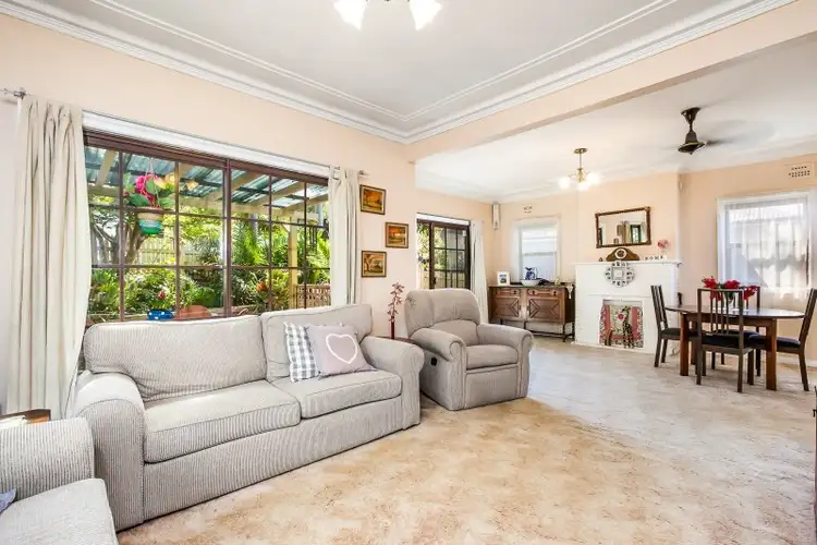 10 Inelgah Road, Como NSW 2226