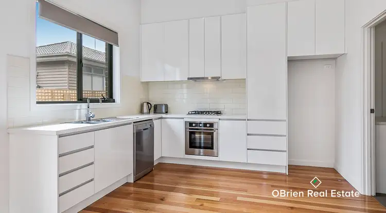 Fourth view of Homely townhouse listing, 2/42 Kenilworth Avenue, Frankston VIC 3199
