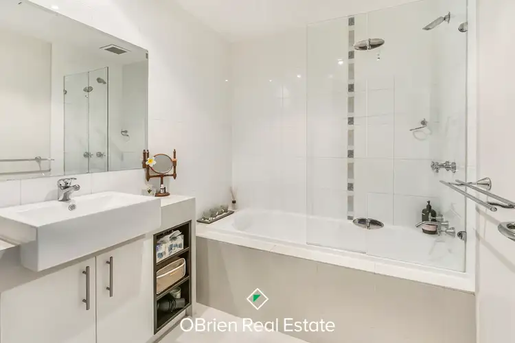 Sixth view of Homely townhouse listing, 3/392 Nepean Highway, Frankston VIC 3199