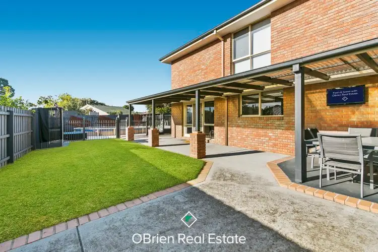 4 Royston Crt, Carrum Downs VIC 3201