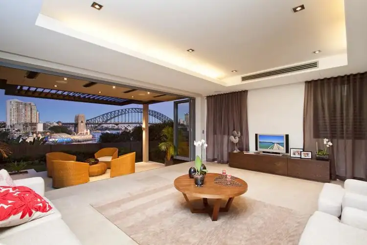 1/13 Waiwera Street, Mcmahons Point NSW 2060