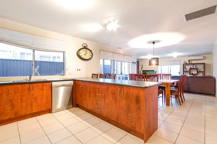 Third view of Homely house listing, 5 Birch Court, Pakenham VIC 3810