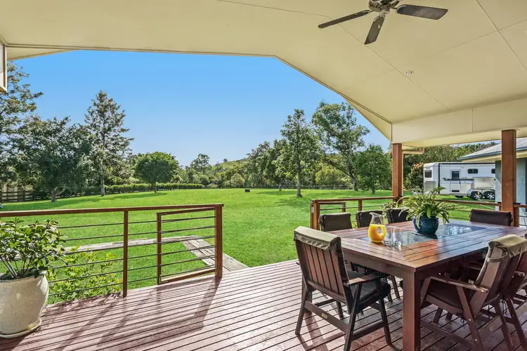 7 Range View Drive, Mount Samson QLD 4520
