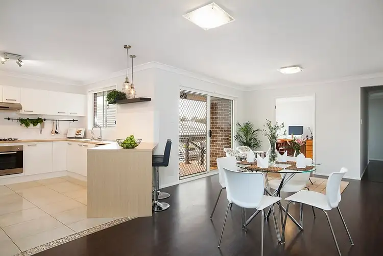 5 Kylie Place, Dapto NSW 2530