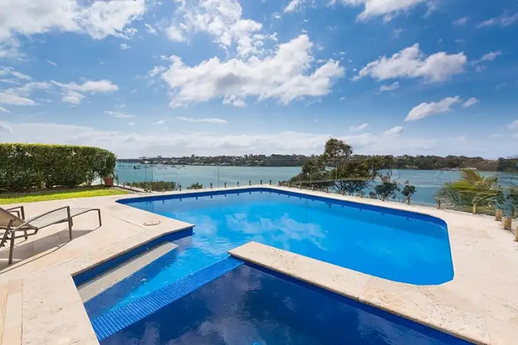 8 Rutherford Avenue, Burraneer NSW 2230