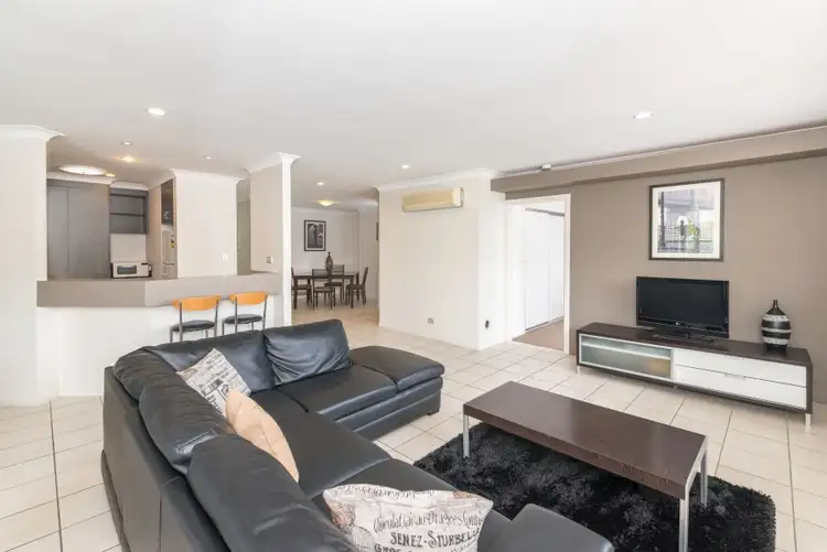Third view of Homely unit listing, Unit 5/117 Fortescue Street, Spring Hill QLD 4000