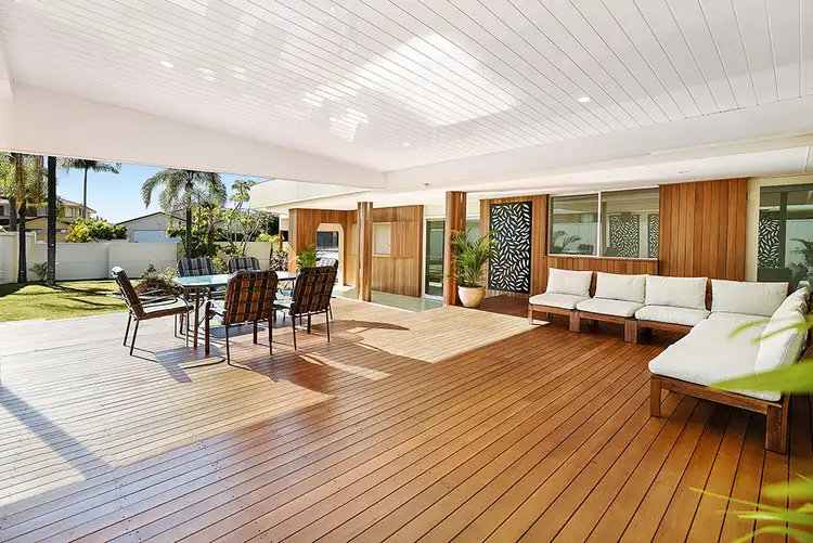 Second view of Homely house listing, 7 Lowanna Court, Mermaid Waters QLD 4218