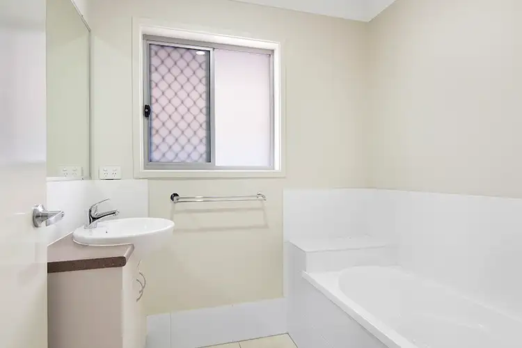 Third view of Homely semi-detached listing, 2/18 Bahrs Point Drive, Bahrs Scrub QLD 4207