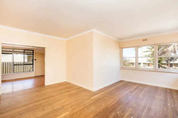 Fourth view of Homely house listing, 5 Kiewa Avenue, Red Cliffs VIC 3496