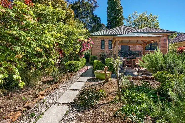 7 Neate Avenue, Blackheath NSW 2785