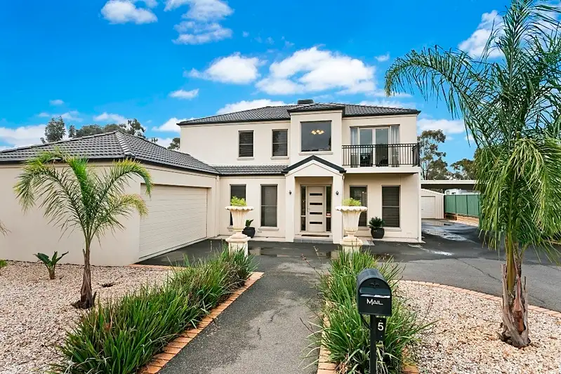 Main view of Homely house listing, 5 Janelle Drive, Maiden Gully VIC 3551