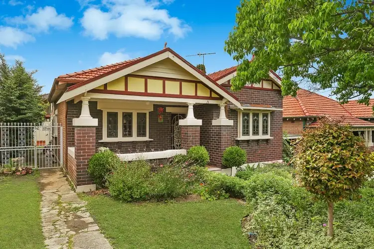 16 Holmwood Avenue, Strathfield South NSW 2136