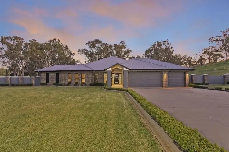 3 Abbott Drive, Lavington NSW 2641