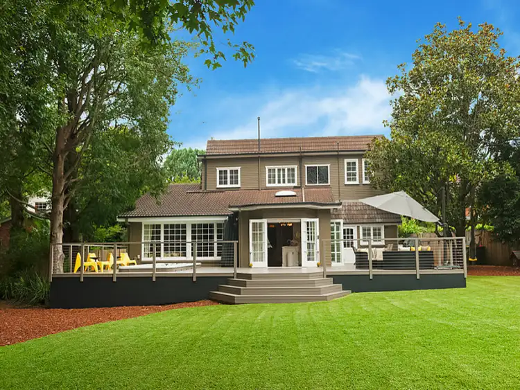 12 Lowther Park Avenue, Warrawee NSW 2074