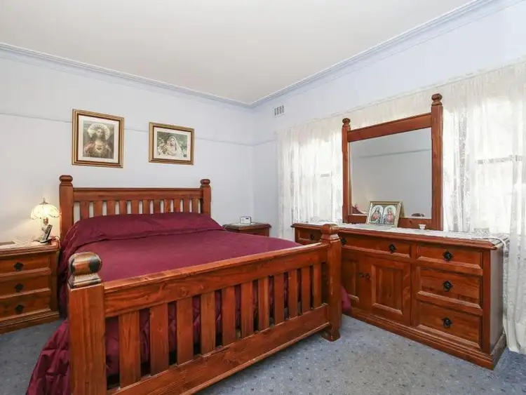 Fifth view of Homely house listing, 15 Glenvale Road, Reservoir VIC 3073
