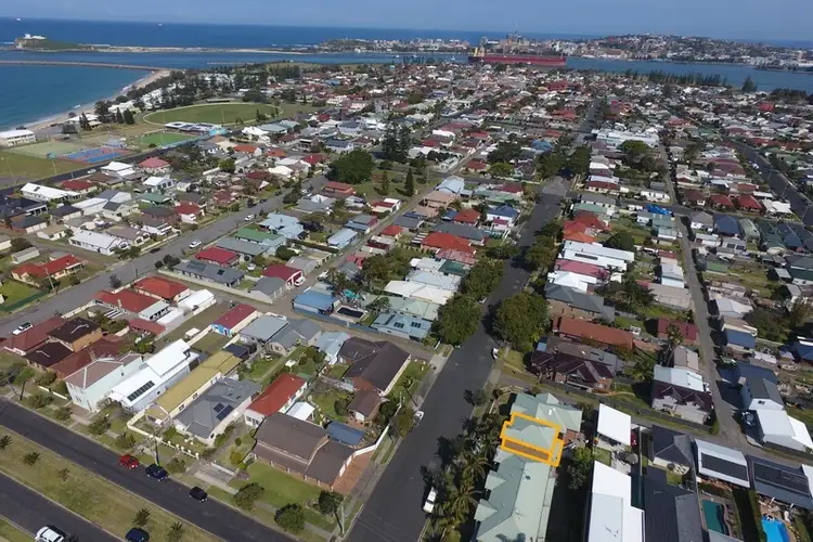 Sixth view of Homely townhouse listing, 4/35 Hereford Street, Stockton NSW 2295