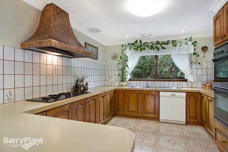 Fifth view of Homely house listing, 7 Topaz Court, Wantirna South VIC 3152