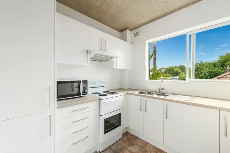 Third view of Homely unit listing, 3/72 Gladstone Street, Newport NSW 2106