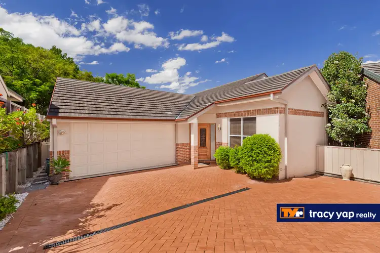 32 Hunterford Crescent, Oatlands NSW 2117