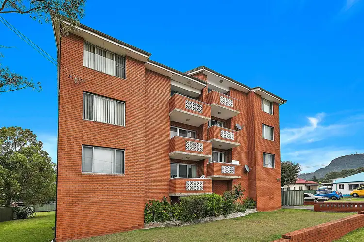 Main view of Homely unit listing, 15/9-11 Collaery Avenue, Fairy Meadow NSW 2519