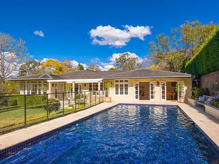 65 Ku-ring-gai Avenue, Turramurra NSW 2074