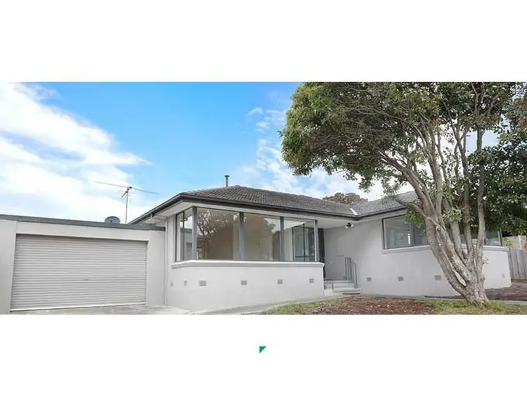 5 Sullivan Drive, Somerville VIC 3912