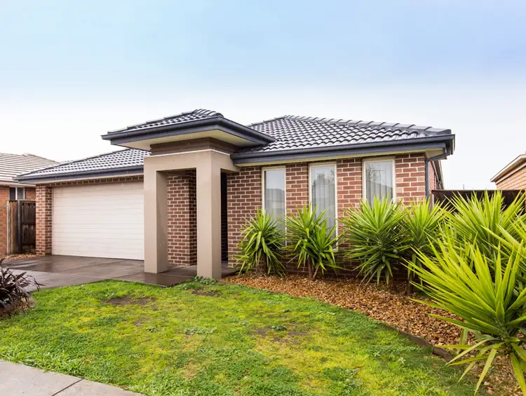 Second view of Homely house listing, 5 Ebony Way, Tarneit VIC 3029