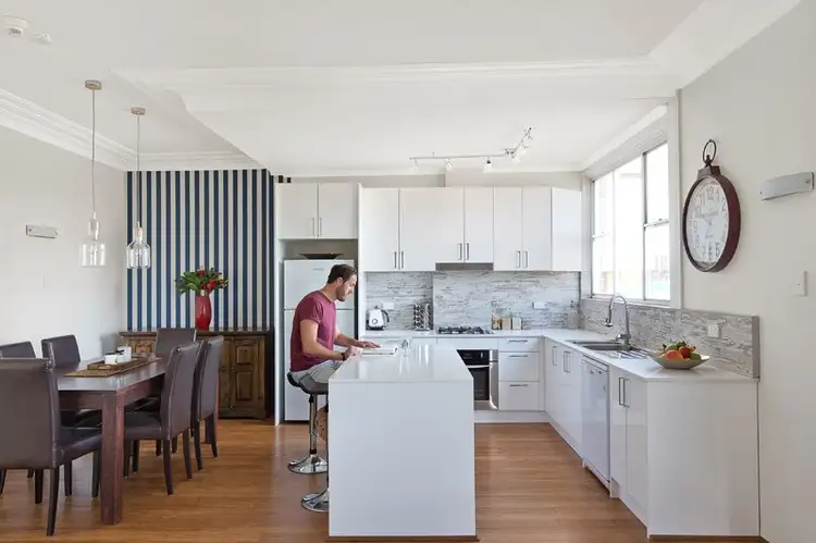 Main view of Homely unit listing, 8/189 Sydney Road, Fairlight NSW 2094