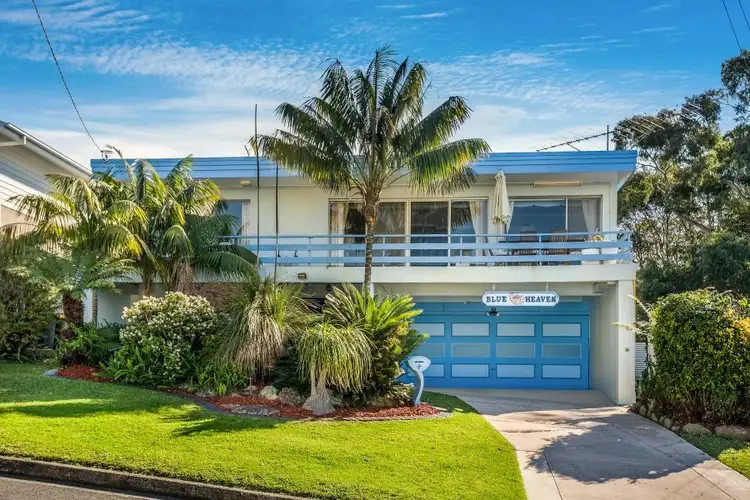 4 Rose Parade, Mount Pleasant NSW 2519