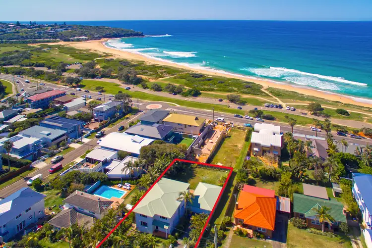 Main view of Homely house listing, 20 Farnell Street, Curl Curl NSW 2096