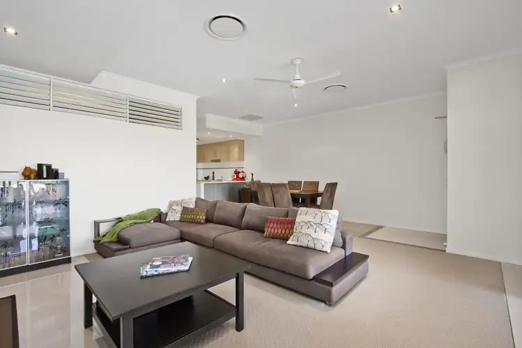 Main view of Homely unit listing, 14/86 Pembroke Road, Coorparoo QLD 4151