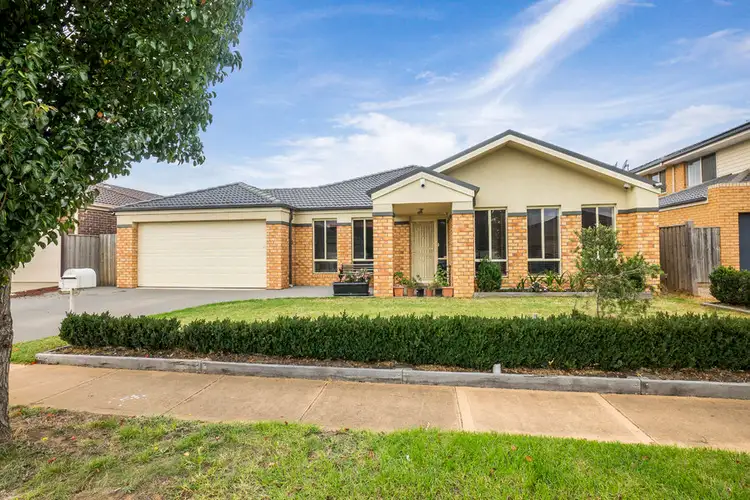 18 Fantail Crescent, Williams Landing VIC 3027