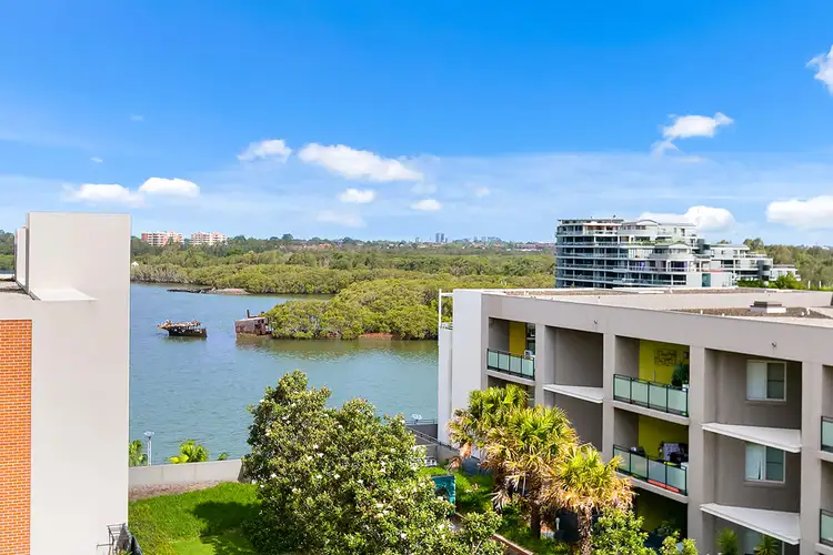 747/2 The Crescent, Wentworth Point NSW 2127